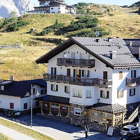 Hotel Alpenrose ปาสโซ รอลลี ภายนอก รูปภาพ