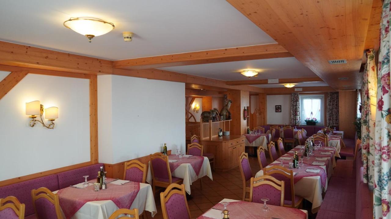 Hotel Alpenrose ปาสโซ รอลลี ภายนอก รูปภาพ